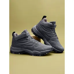 AVANT Men Thar Sneaker