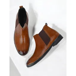 The Roadster Lifestyle Co Men Chelsea Boots