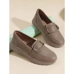 Denill Women Slip-On Sneakers