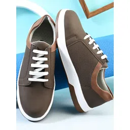 Roadster Men PU Lace-Up Lightweight Sneakers