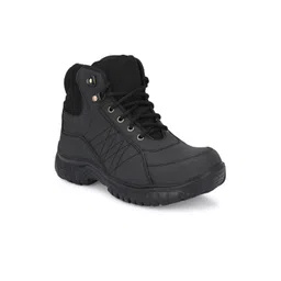 Ozarro Black Synthetic Leather Casual Shoes