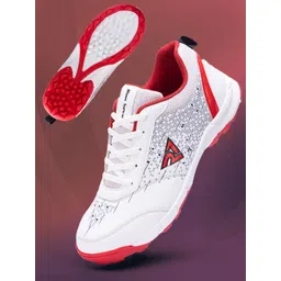 RUN SEVEN Men Lace-Up Cricket Shoes