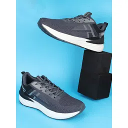 Aqualite Men Mesh Walking Shoes