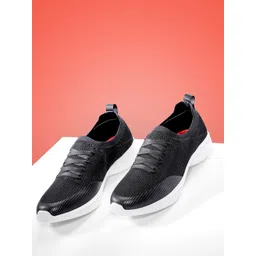 HRX by Hrithik Roshan Men Solid Running Shoes