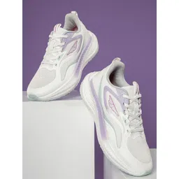 Red Tape Women Mesh ETPU Walking Shoes