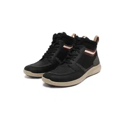 ERGON Solid Men Leather Sneakers