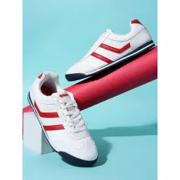 Sparx Men's White Sneakers