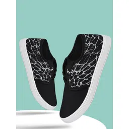 Spotwalk Men Printed Round Toe Lace-Ups Regular Sneakers