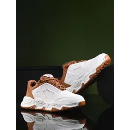 Corsac Men Colourblocked Lace-Ups Sneakers