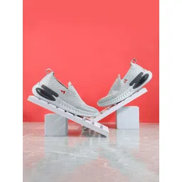 Metro Men Textured Slip-On Sneakers