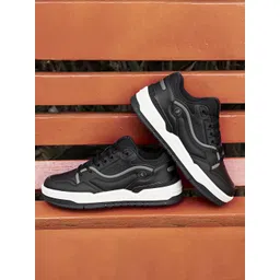 Red Tape Down Town Dapper Men Colourblocked Sneakers