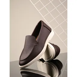 The Roadster Lifestyle Co Men Lightweight Casual Sneakers