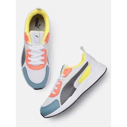 Puma Men Colourblocked Sneakers