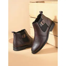 The Roadster Lifestyle Co. Men Synthetic Leather Textured Chelsea Boots