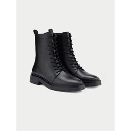 Oroh Women Flatform Heeled Regular Boots