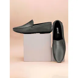 Arics Men Textured Leather Everyday Slip-On Sneakers