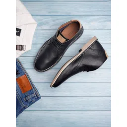 LOUIS STITCH Men Mid Top Leather Block-Heeled Desert Boots