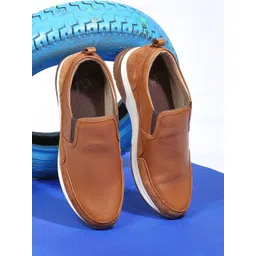 Buckaroo Men Round Toe Leather Slip-On Sneakers