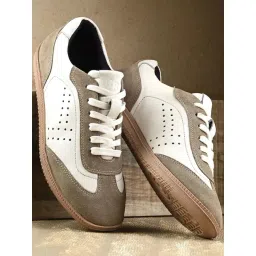 Carlo Romano Women's White & Grey Casual Sneakers