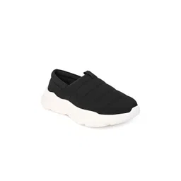 The Roadster Lifestyle Co Women Slip On Sneakers