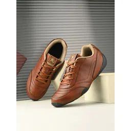 OFF LIMITS Men Sneakers