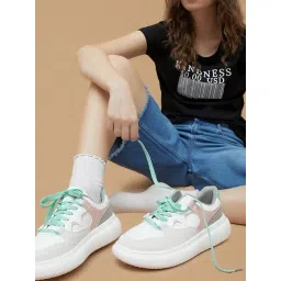 Ginger by Lifestyle Women's Beige Colourblock Low Top Sneakers