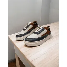 Redox Buzz Men Colourblocked Leather Sneakers