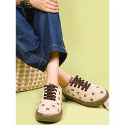 JM Looks Women Printed Sneakers