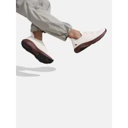 Neemans Men's Begin Walk Glide Ivory Casual Sneakers