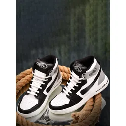 TRM Men Colourblocked Leather Everyday Sneakers