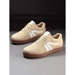 The Roadster Lifestyle Co Men Lace-Ups Round Toe Sneakers