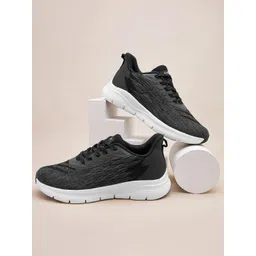 AVANT Men Mesh Refresh Running Lace-Up Shoes
