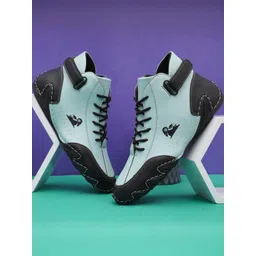 Kerzl Men Synthetic Sneakers