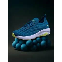 NEEMANS Begin Walk Glide Men Woven Design Sneakers