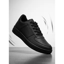 HikBi Men Perforations Sneakers