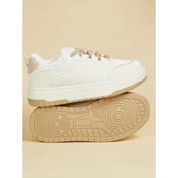 max Women PU Sneakers