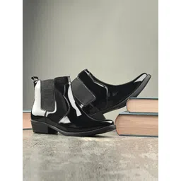 The Roadster Lifestyle Co. Men Chelsea Boots