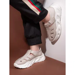 ESMEE Women Round-Toe Casual Shoes