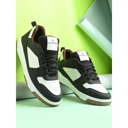 Roadster Men Cool Black Casual Sneakers For Everyday Comfortable & Fashion