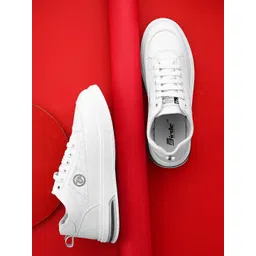 BIRDE Men Colourblocked Sneakers