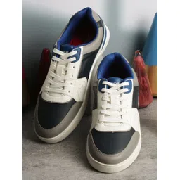 The Roadster Lifestyle Co Men Lightweight Lace-Up Casual Sneakers