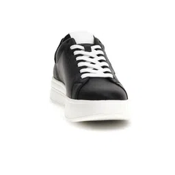 GUESS Men Solid Leather Lace Up Sneakers