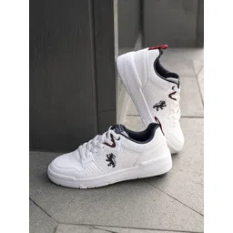 Red Tape Down Town Dapper Men Textured Sneakers