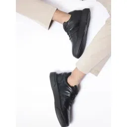 Rare Rabbit Men's Black Sneakers