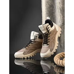 OFF LIMITS Men OCM Trekking Non-Marking Shoes