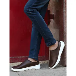 Killer Men Solid Round Toe Mule Sneakers