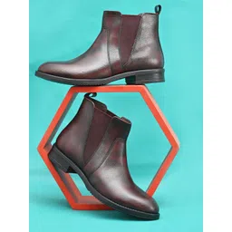 San Frissco Women Textured Round-Toe Slip-On Chelsea Boots