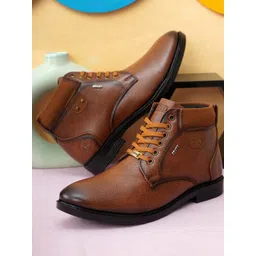 TRM Round Toe Chelsea Boots