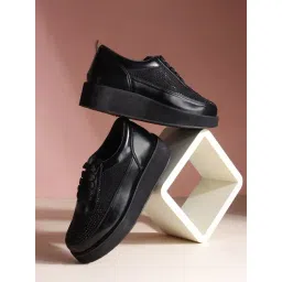 The White Pole Women's Jet Black Casual Sneakers