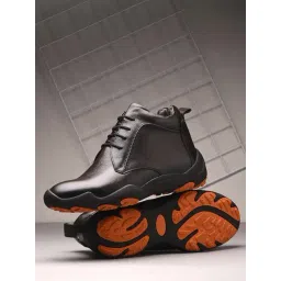 Hitz Men's Brown Derby Boots